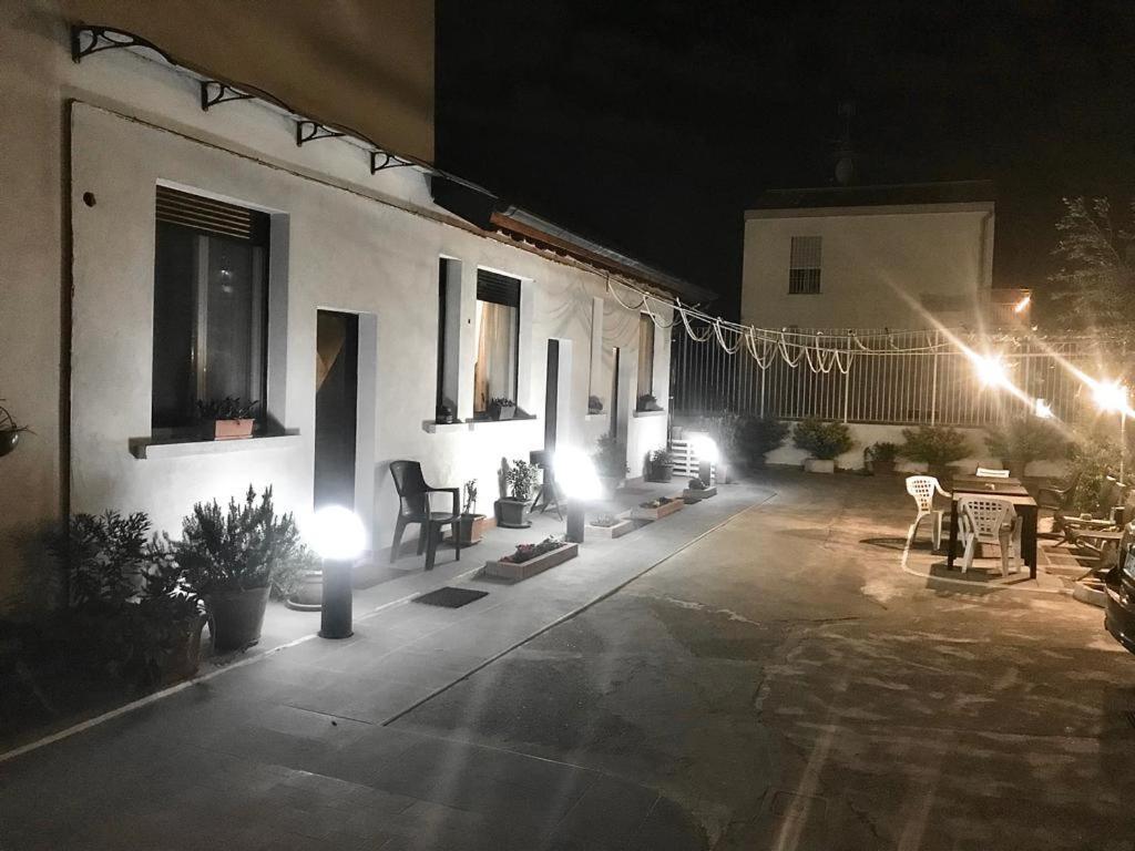 Ferienwohnung Parco Teramo - Navigli Cir 15146-Lni 299 Mailand Exterior foto
